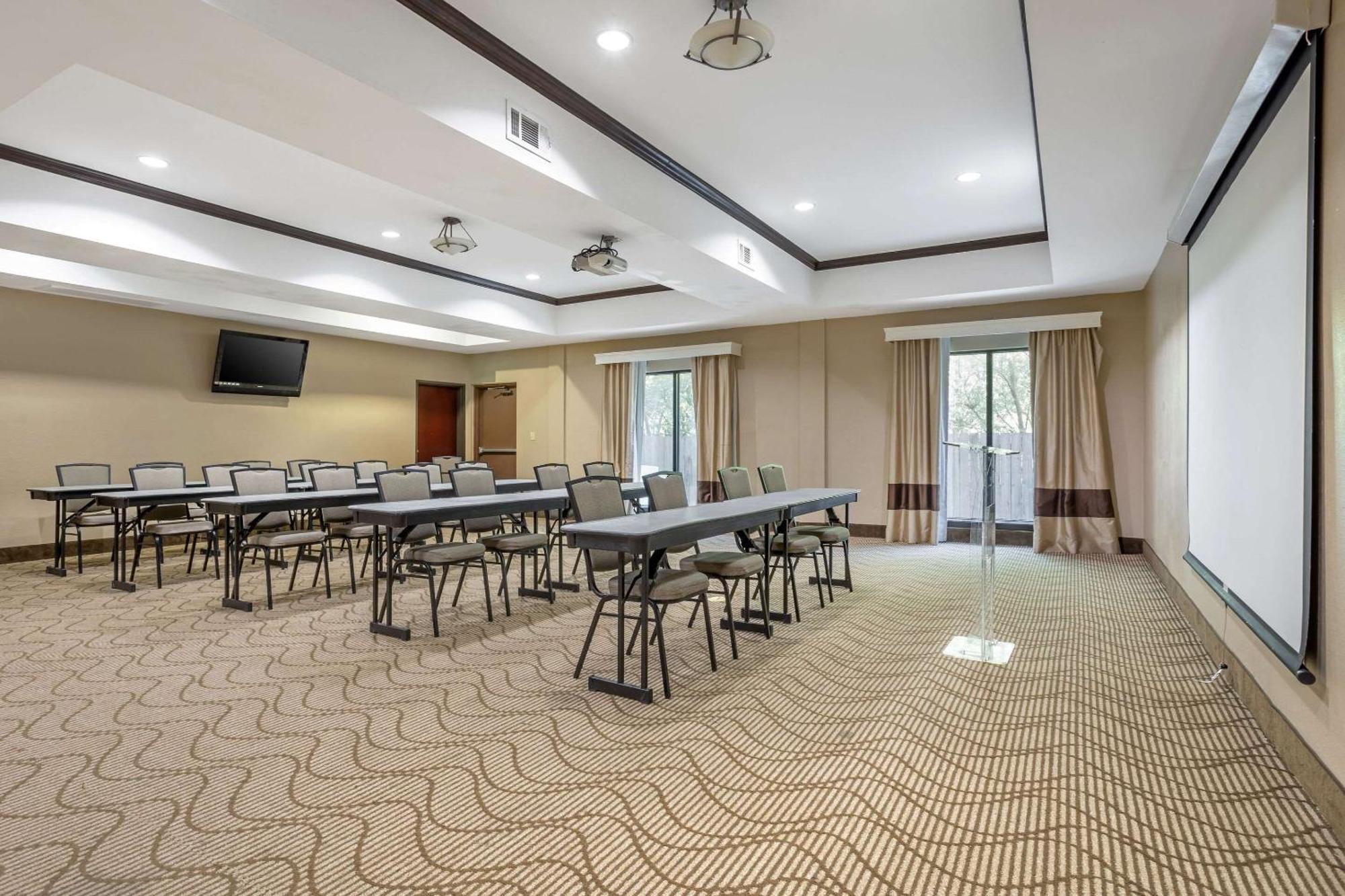 Comfort Suites Old Town Spring Dış mekan fotoğraf