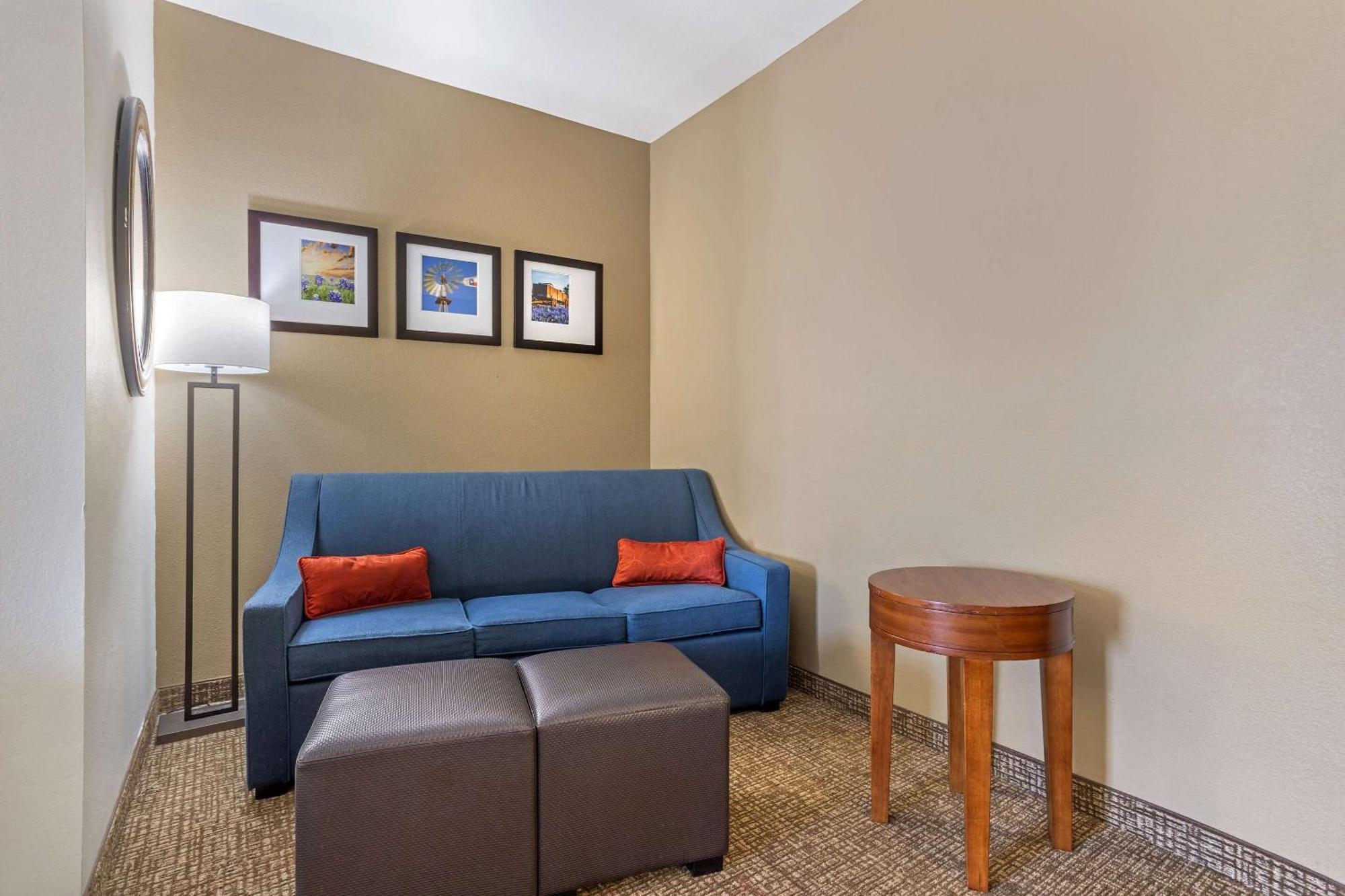 Comfort Suites Old Town Spring Dış mekan fotoğraf